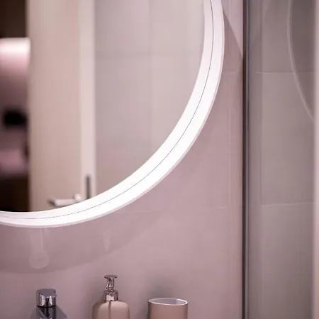 Luxury Waterfront Apartmán *