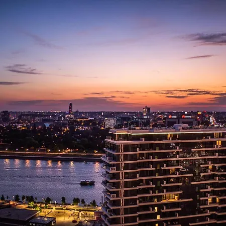 Luxury Waterfront