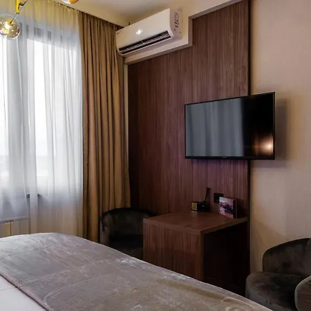 Luxury Waterfront Apartament
