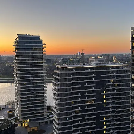 Waterfront Luxury 아파트 *